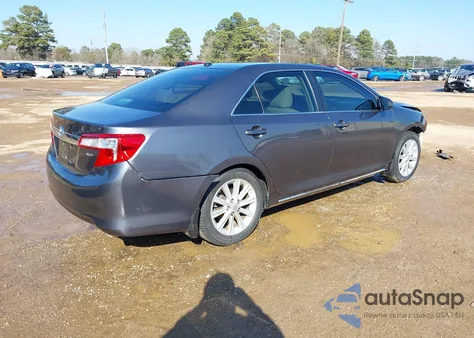 2014 Toyota Camry Xle V6 z USA, uszkodzony, nr VIN 4T1BK1FK7EU539681